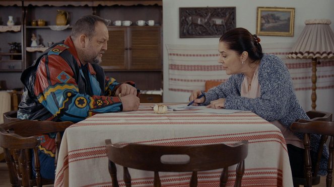 Drága örökösök - Season 1 - Újratemetés - Filmfotók - Ottó Ullmann, Zsuzsa Csarnóy