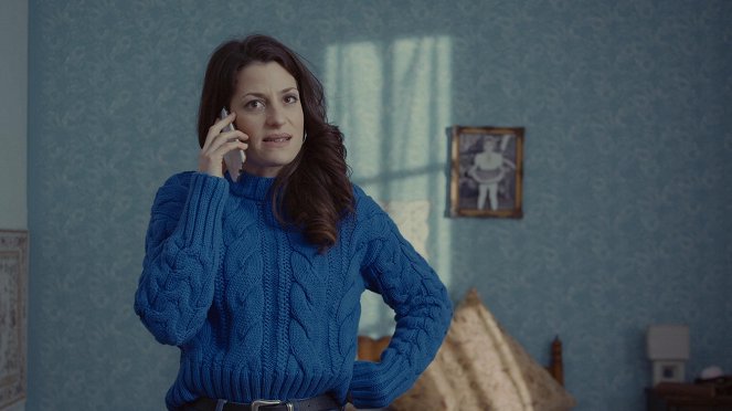 Drága örökösök - Season 1 - Fenyegetés - Film - Anna Horváth Sisa