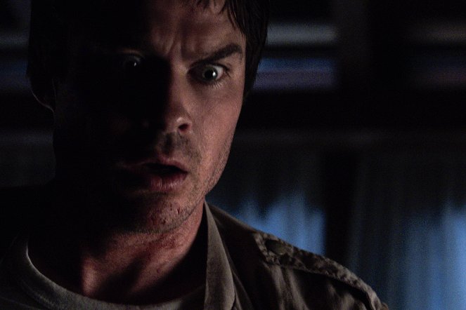 V Wars - Down with the Sickness - Photos - Ian Somerhalder