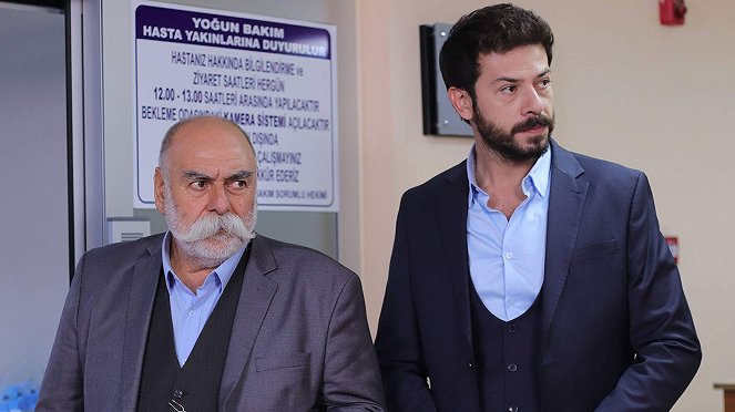 Hercai - Season 2 - Episode 9 - Filmfotos - Macit Sonkan, Ahmet Tansu Taşanlar
