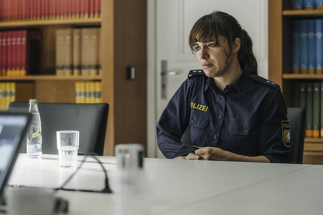 Polizeiruf 110 - Season 48 - Die Lüge, die wir Zukunft nennen - Photos - Verena Altenberger