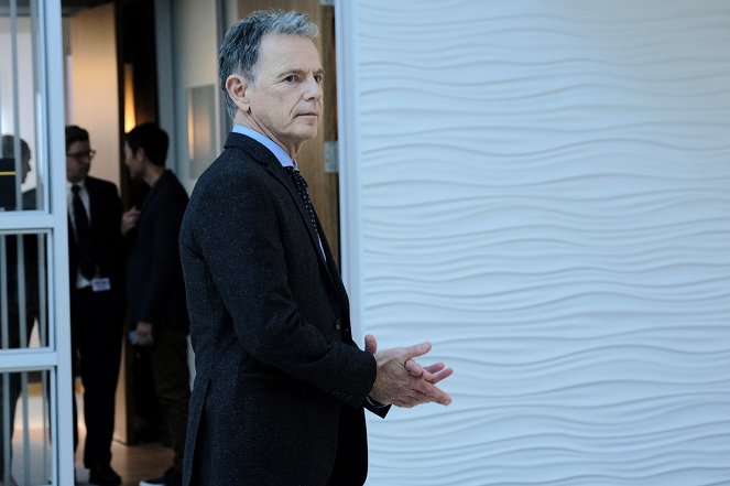 The Resident - Out for Blood - Van film - Bruce Greenwood