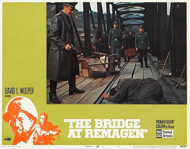 De brug bij Remagen - Lobbykaarten - Robert Vaughn, Joachim Hansen, Hans Christian Blech