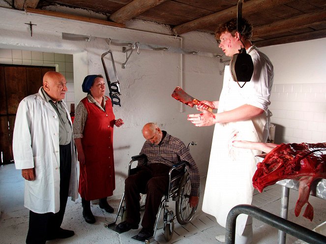 Vier Frauen und ein Todesfall - Schlachtfest - Photos - Holger Schober