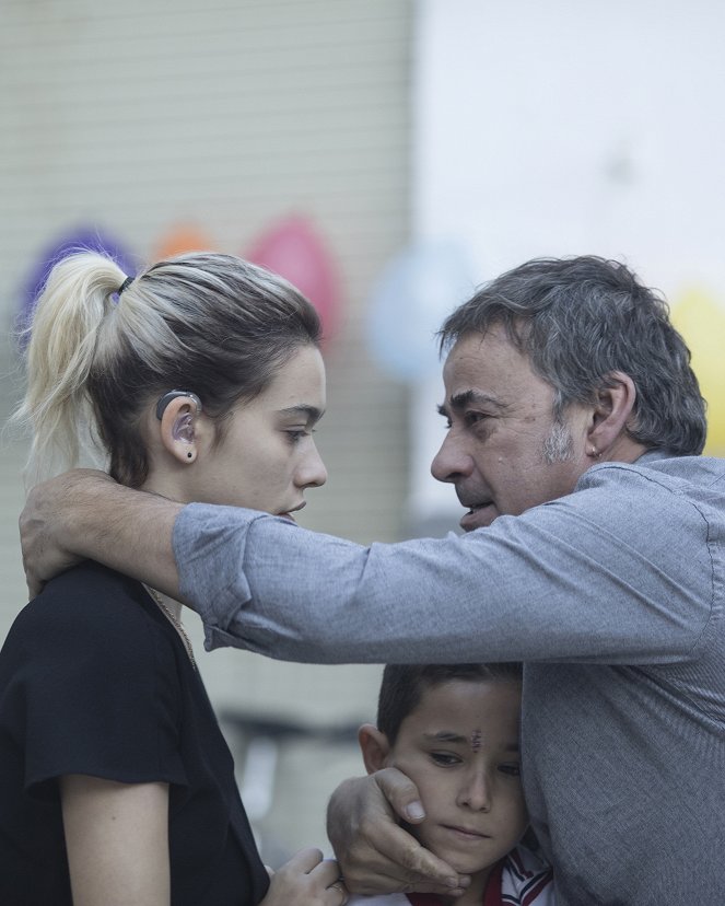 La hija de un ladrón - Z filmu - Greta Fernández, Eduard Fernández