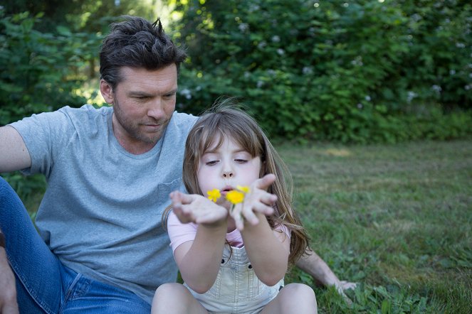 Le Chemin du pardon - Film - Sam Worthington, Amélie Eve