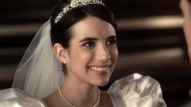 American Horror Story - Le Fantôme du camp Redwood - Film - Emma Roberts