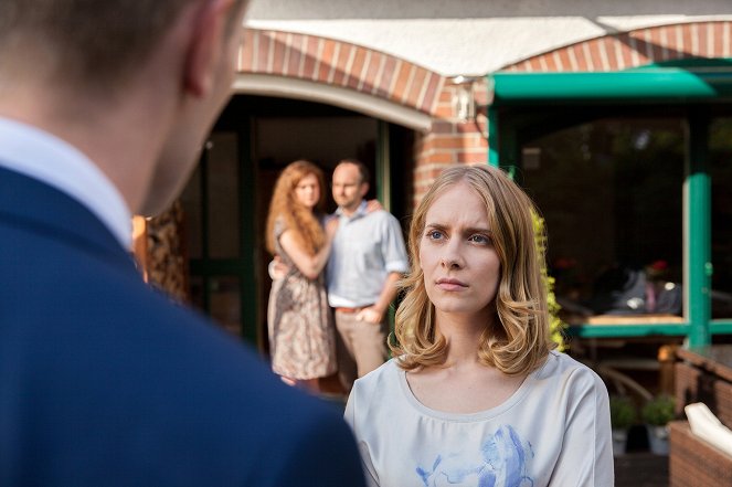 Familie Dr. Kleist - Season 6 - Neues Leben - Z filmu - Anja Antonowicz, Michael Krabbe, Cornelia Ivancan