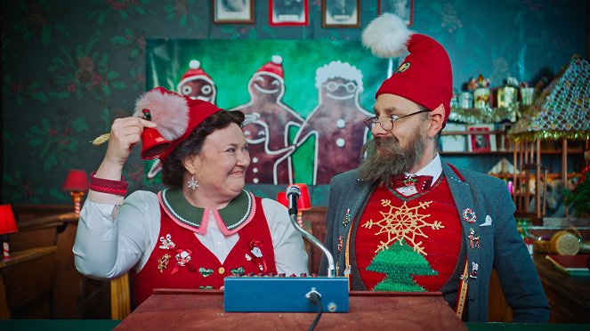 Joulukalenteri: Tonttuakatemia - Koulu on taas - Van film - Minna Koskela, Timo Mann