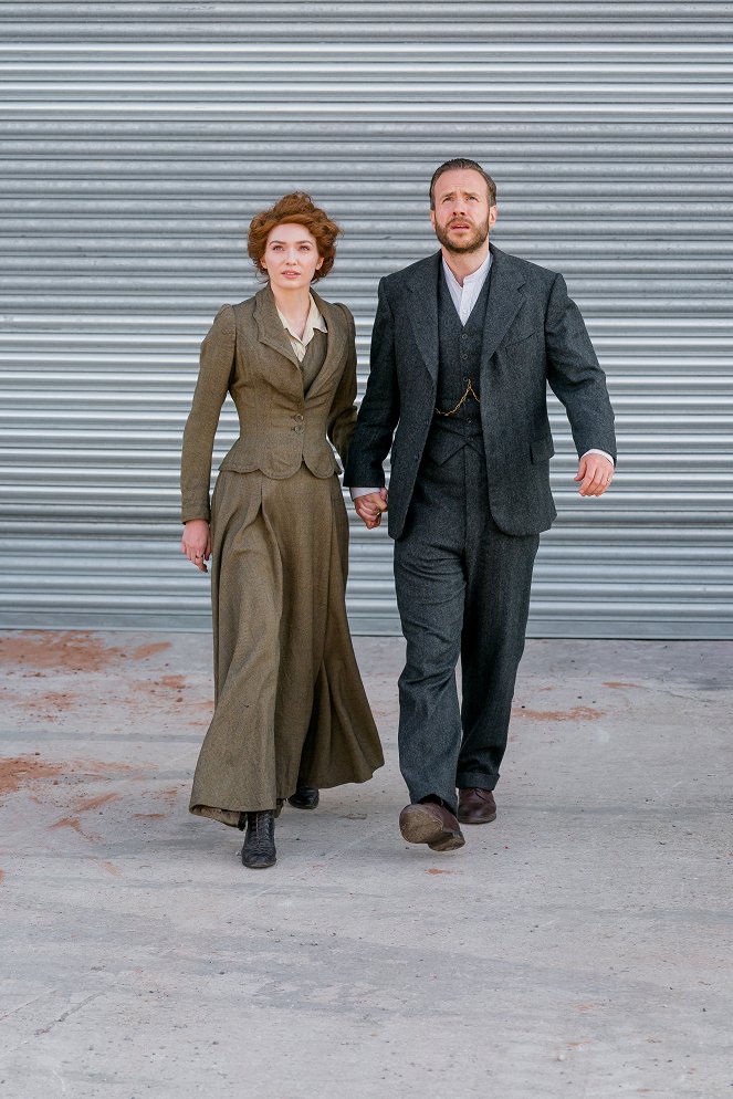 The War of the Worlds - Promoción - Eleanor Tomlinson, Rafe Spall