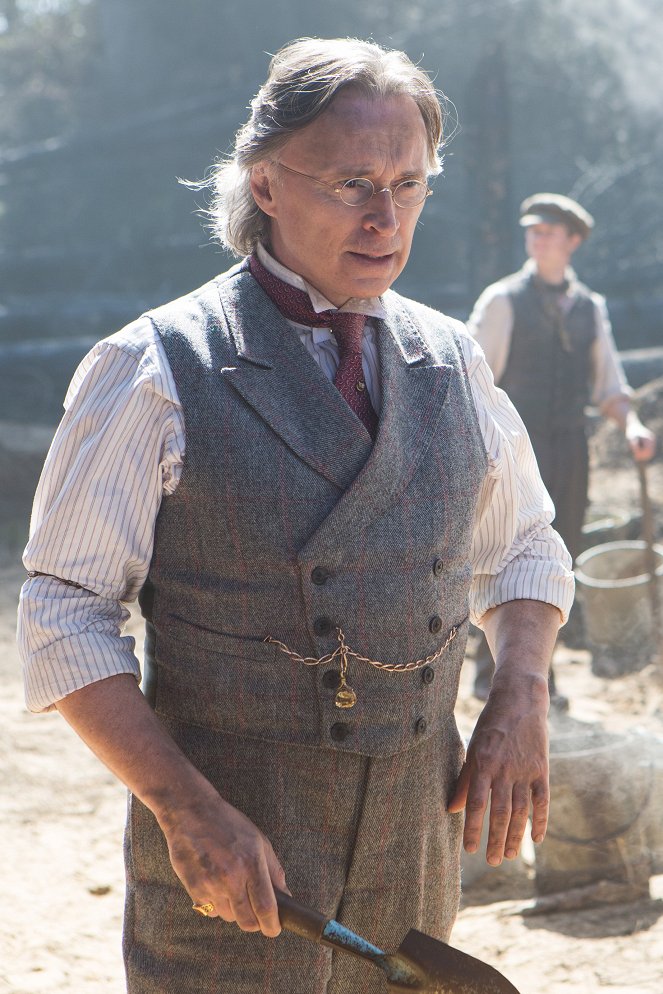 The War of the Worlds - Episode 1 - Photos - Robert Carlyle
