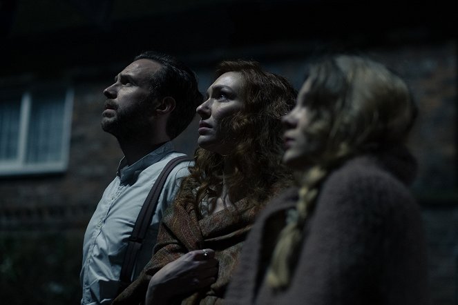 The War of the Worlds – Krieg der Welten - Episode 1 - Filmfotos - Rafe Spall, Eleanor Tomlinson