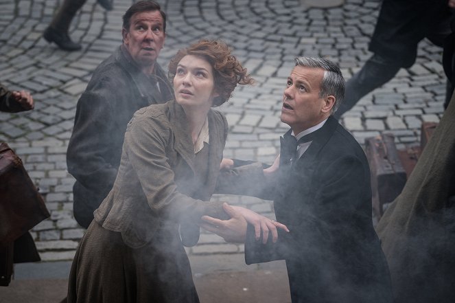 The War of the Worlds - Photos - Eleanor Tomlinson, Rupert Graves