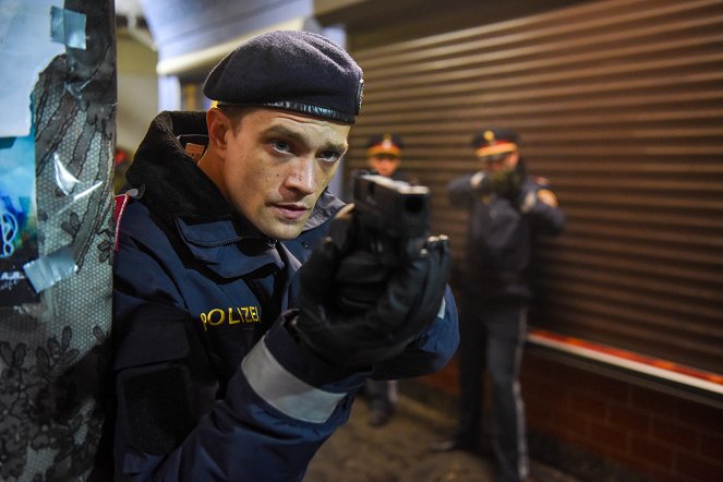 CopStories: Stille Nacht - Photos - Michael Steinocher