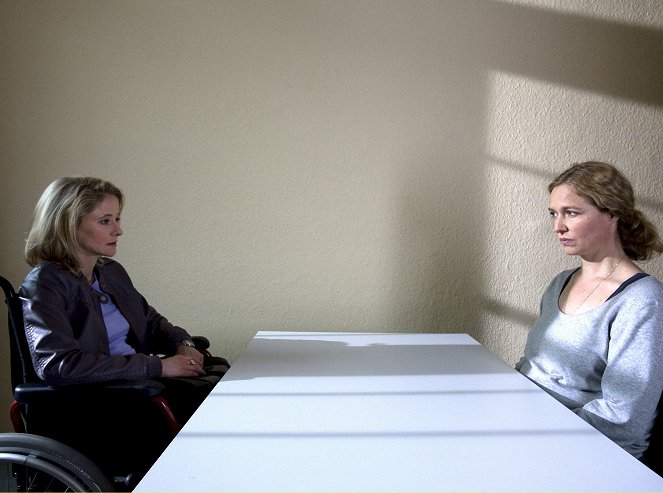 In aller Freundschaft - Season 12 - Altlasten - Film