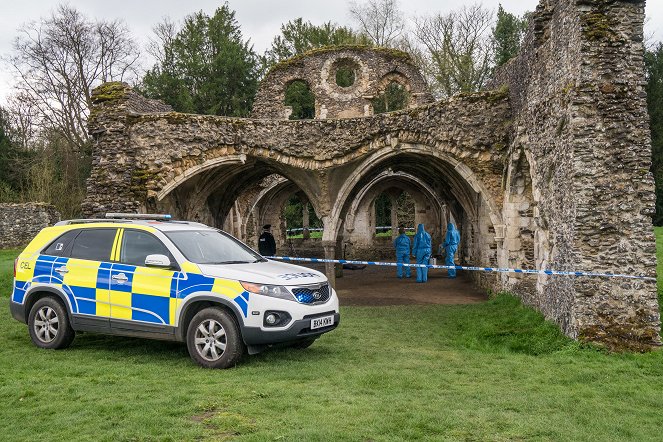Midsomer Murders - The Ghost of Causton Abbey - Photos