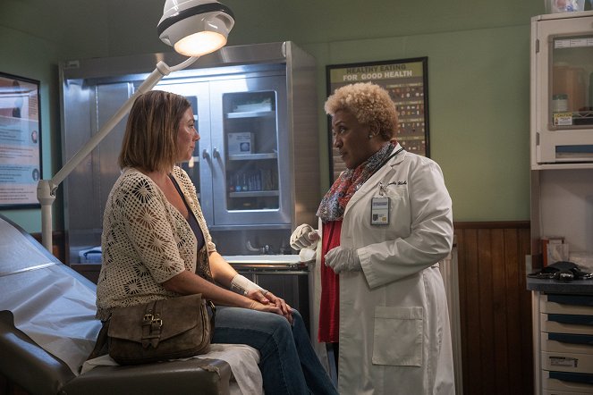 NCIS: New Orleans - Season 6 - The Order of the Mongoose - Film - Allie McCulloch, CCH Pounder