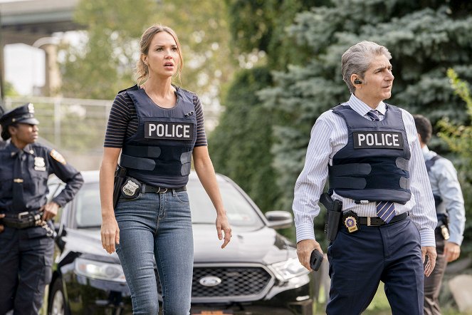 Lincoln Rhyme: Hunt for the Bone Collector - Russian Roulette - Photos - Arielle Kebbel, Michael Imperioli