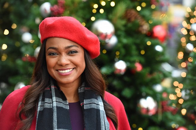 Wrapped Up In Christmas - Promoción - Tatyana Ali