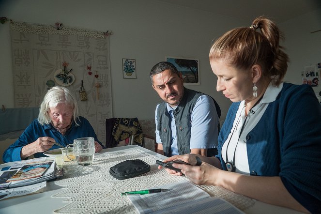 Arman Pohjantähden alla - Season 4 - Kotihoito: yksinäinen vanhuus - Filmfotók - Arman Alizad
