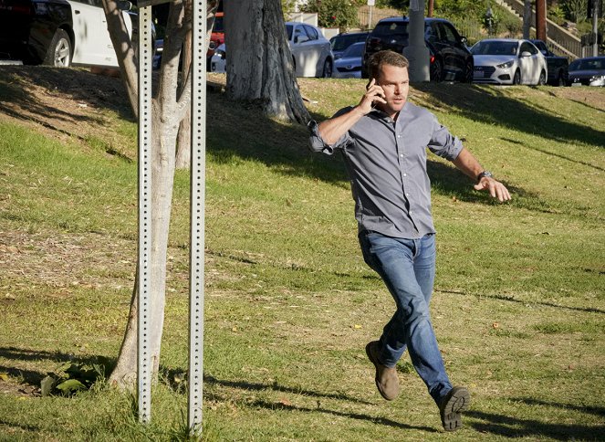 NCIS: Los Angeles - Mother - Photos - Chris O'Donnell