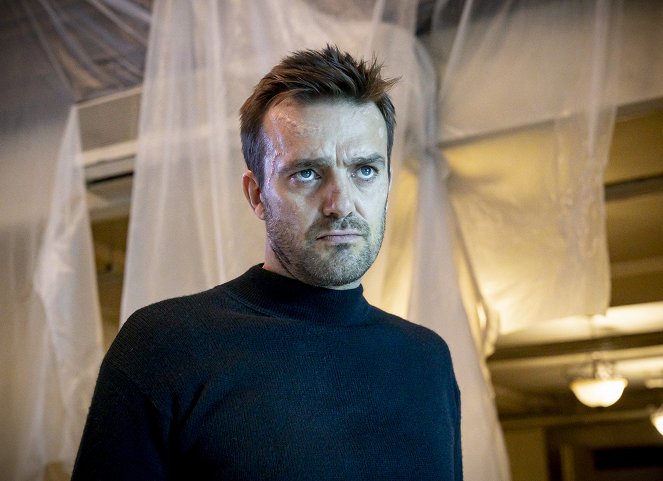 NCIS : Los Angeles - Mother - Film - Carl Beukes