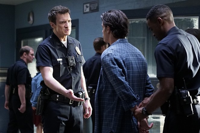 The Rookie - The Dark Side - Photos - Nathan Fillion