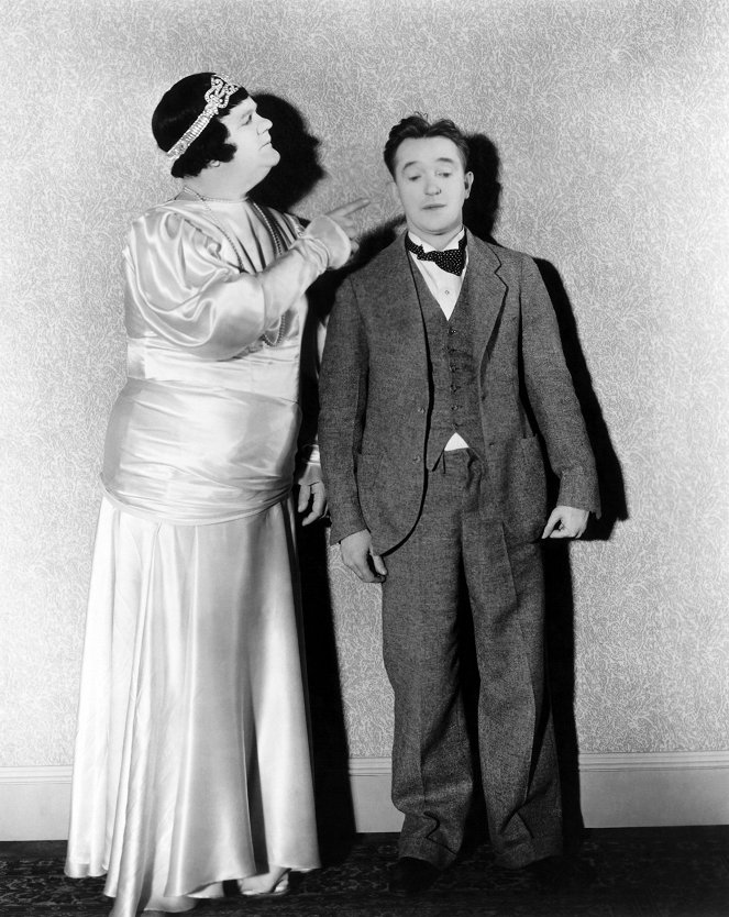 Glückliche Frauenherzen - Filmfotos - Oliver Hardy, Stan Laurel