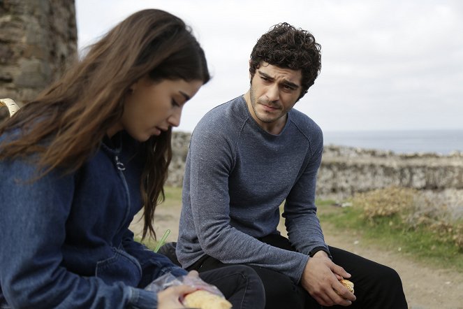 Bizim Hikaye - Episode 7 - Do filme - Burak Deniz