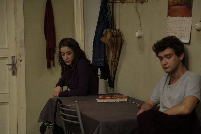 Bizim Hikaye - Episode 7 - Z filmu - Hazal Kaya, Yağız Can Konyalı