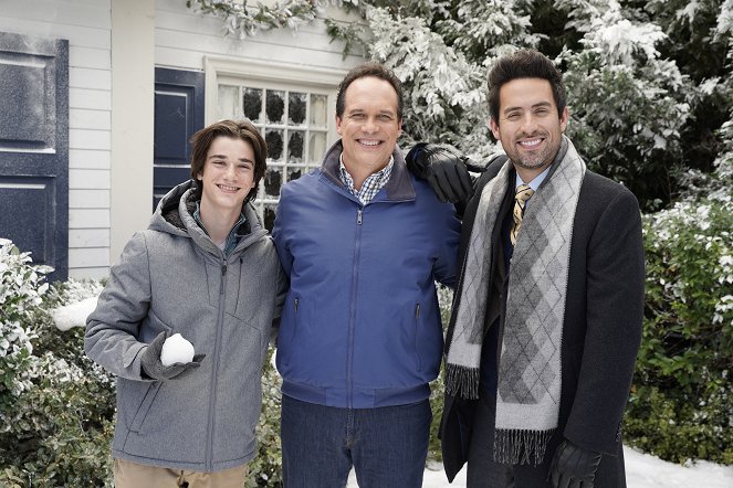 American Housewife - The Bromance Before Christmas - Making of - Daniel DiMaggio, Diedrich Bader, Ed Weeks
