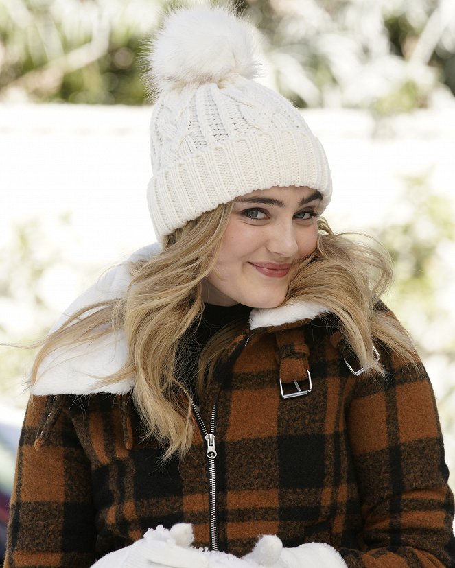 American Housewife - The Bromance Before Christmas - Del rodaje - Meg Donnelly