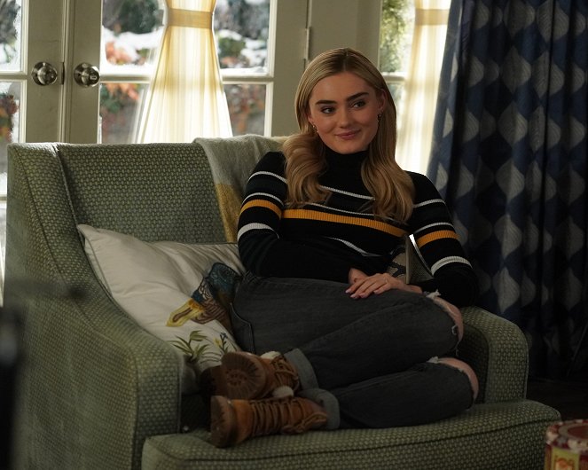 American Housewife - Season 4 - The Bromance Before Christmas - Photos - Meg Donnelly