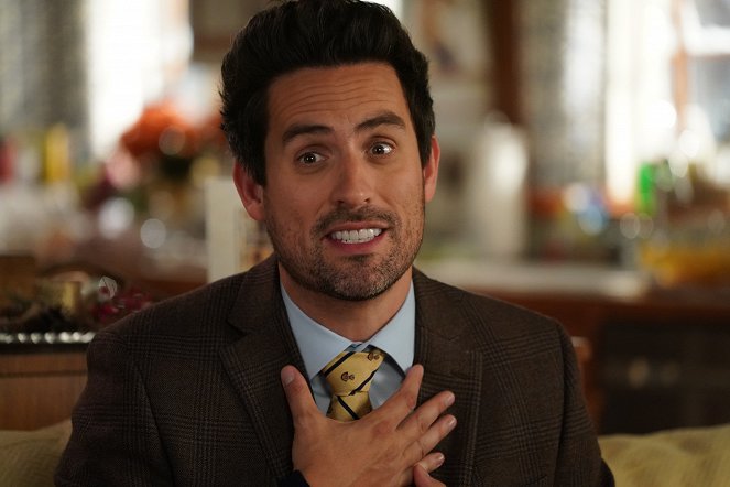 American Housewife - The Bromance Before Christmas - Photos - Ed Weeks