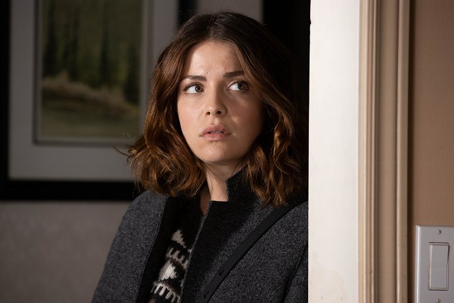 The Good Doctor - Season 3 - Friends and Family - Photos - Paige Spara