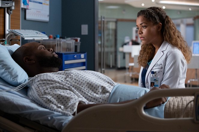 The Good Doctor - Friends and Family - Photos - James Earl, Antonia Thomas