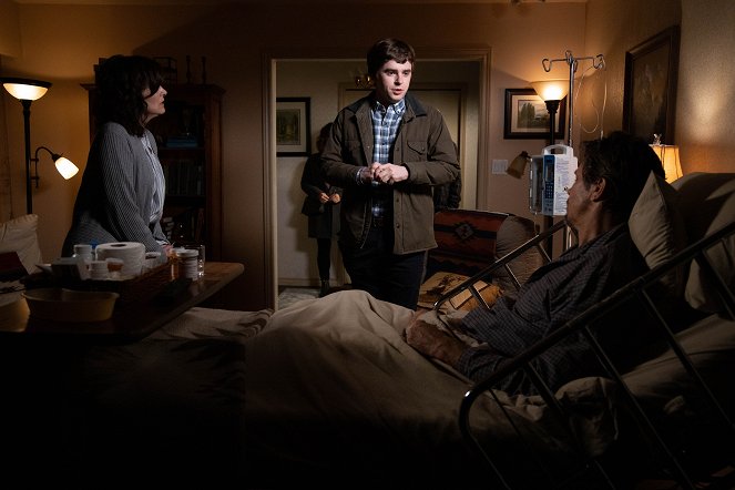 The Good Doctor - Friends and Family - Photos - Freddie Highmore