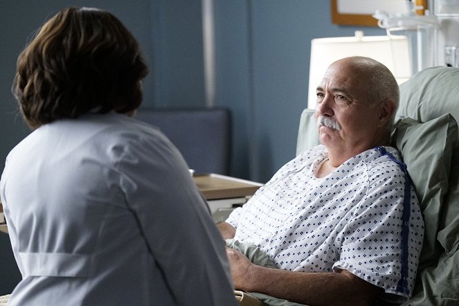 Grey's Anatomy - Die jungen Ärzte - Season 16 - Zuhause - Filmfotos - Miguel Sandoval