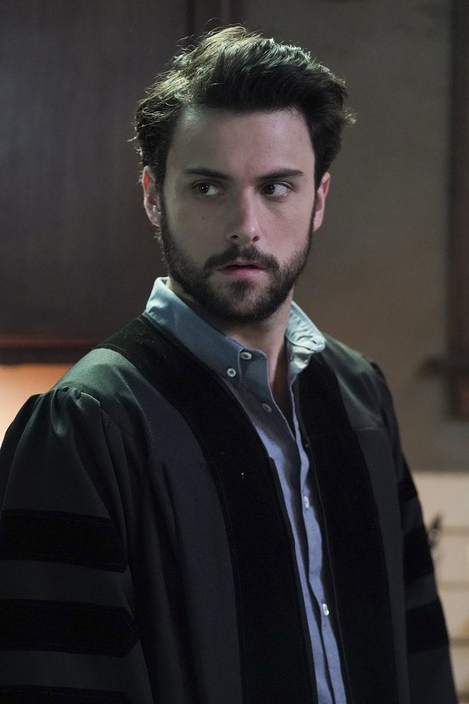 How to Get Away with Murder - Are You the Mole? - Van film - Jack Falahee