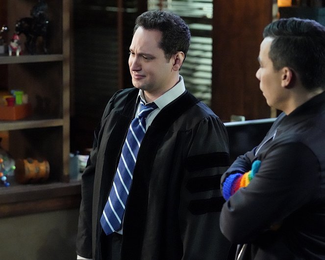 How to Get Away with Murder - Are You the Mole? - Van film - Matt McGorry