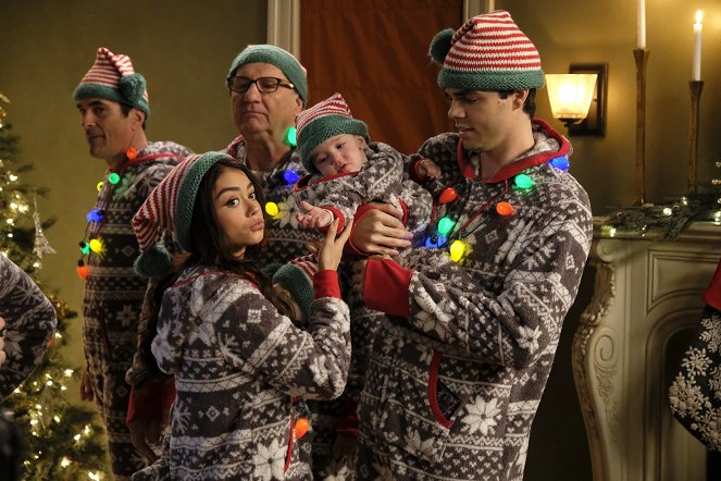 Modern Family - La última Navidad - De la película - Ty Burrell, Sarah Hyland, Ed O'Neill