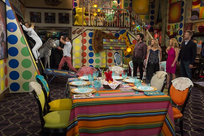 Fuller House - Uncle Jesse's Adventures in Babysitting - Photos