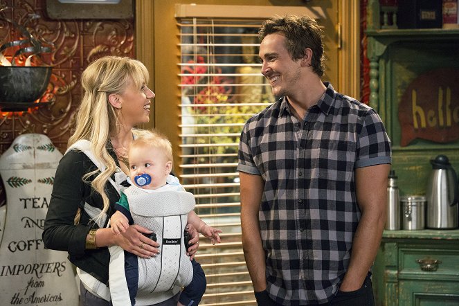 Fuller House - Season 1 - The Not-So-Great Escape - Photos - Jodie Sweetin