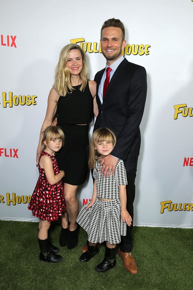 Zase máme plný dům - Série 1 - Z akcií - Netflix Premiere of "Fuller House"