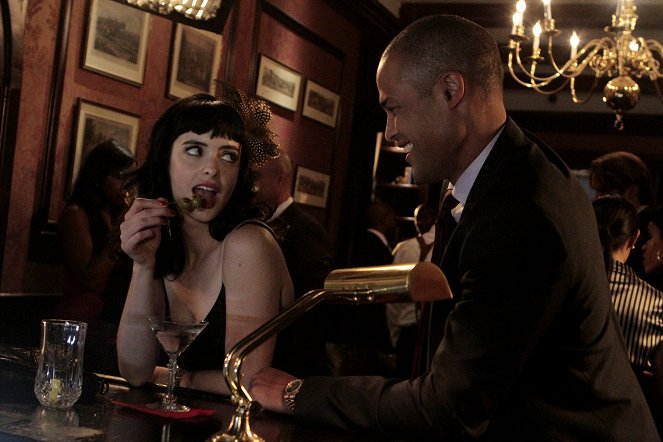 Don't Trust the B---- in Apartment 23 - Season 2 - Whatever It Takes... - Photos - Krysten Ritter
