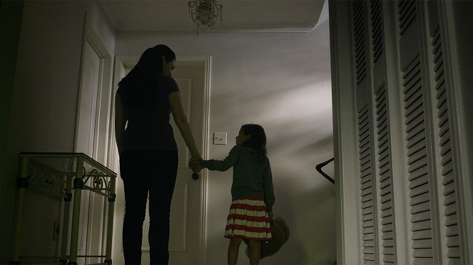 Paranormal Witness - Suzy Doll - Filmfotók
