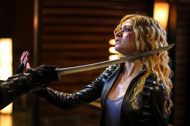 Arrow - Season 8 - Leap of Faith - Photos - Katherine McNamara