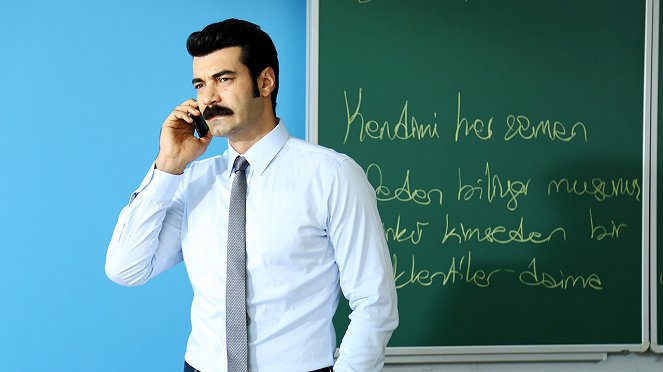 Deli Gönül - Episode 9 - De la película