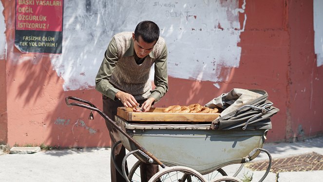 Şuursuz Aşk - De filmes - İsmail Hacıoğlu