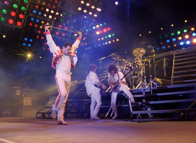 Queen v Budapešti - Z filmu - Freddie Mercury